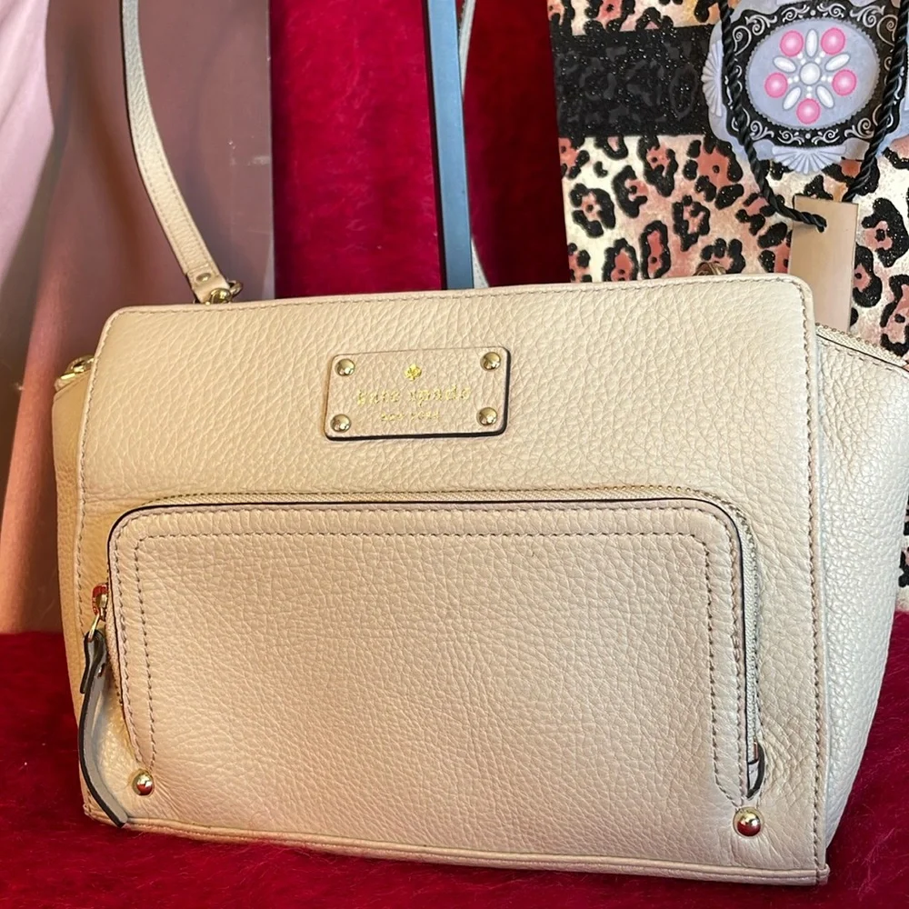 KATE SPADE SAVILLA BAXTER STREET SEEDPEARL CROSSBODY BEIGE LEATHER GOLD HARDWARE